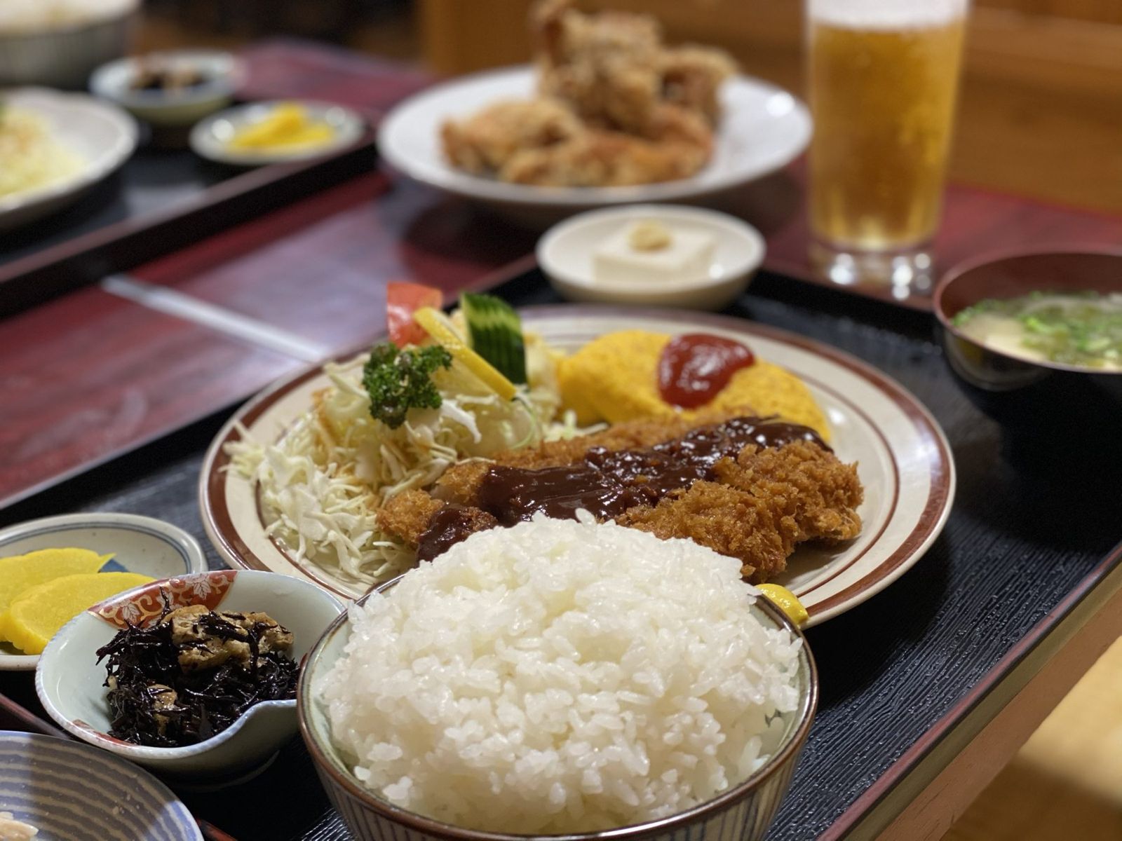 とんかつとオムレツの定食